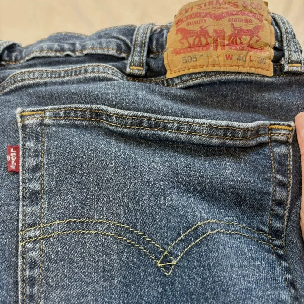 Levi's 505 Regular Fit Jeans Men's 40x30 Medium Indigo Straight Leg Denim EUC
